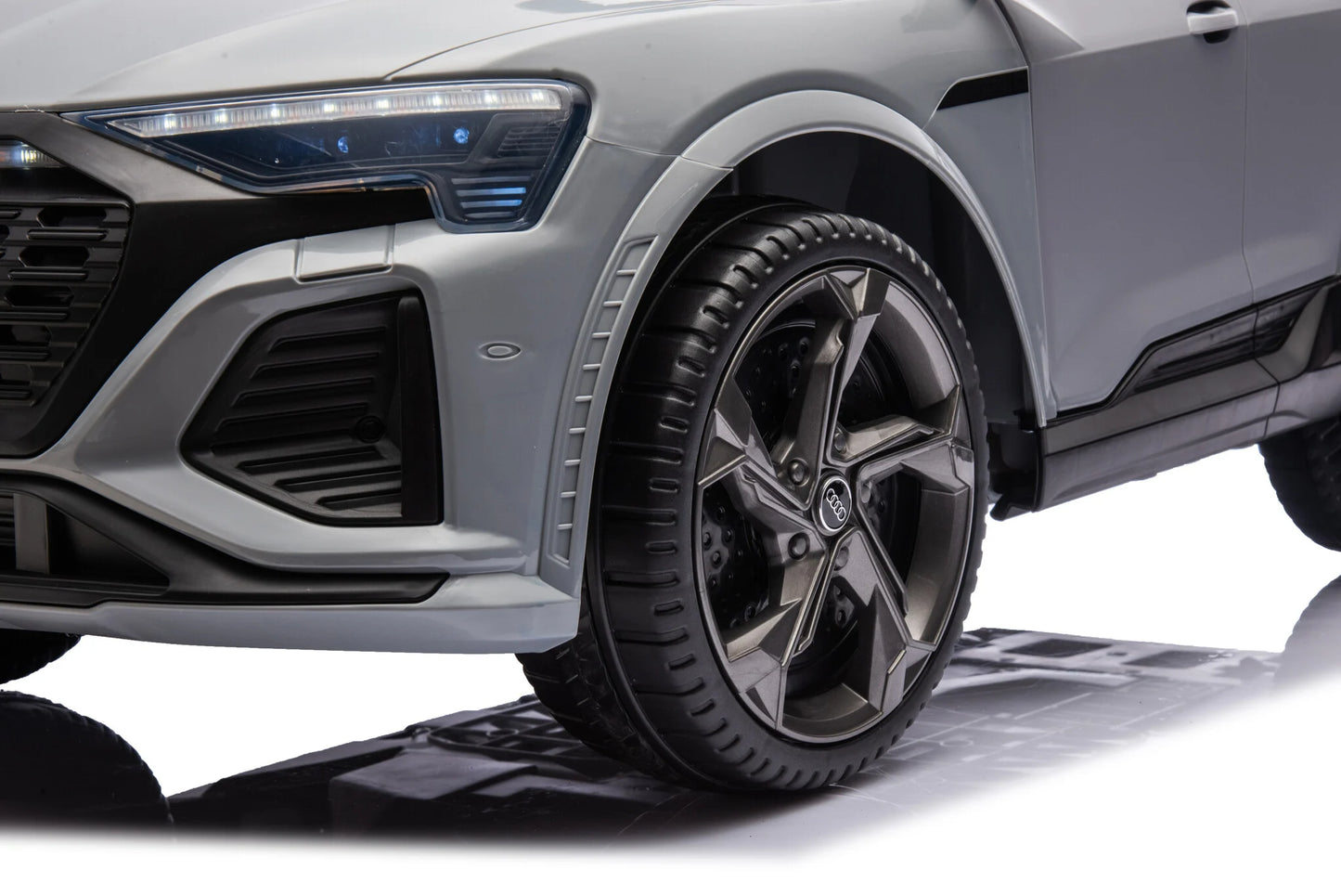 Audi SQ8 12V Voiture électrique enfant